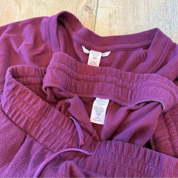 VICTORIA'S SECRET Glow Waffle Henley Jogger Set Size M Long - Picture 2 of 5
